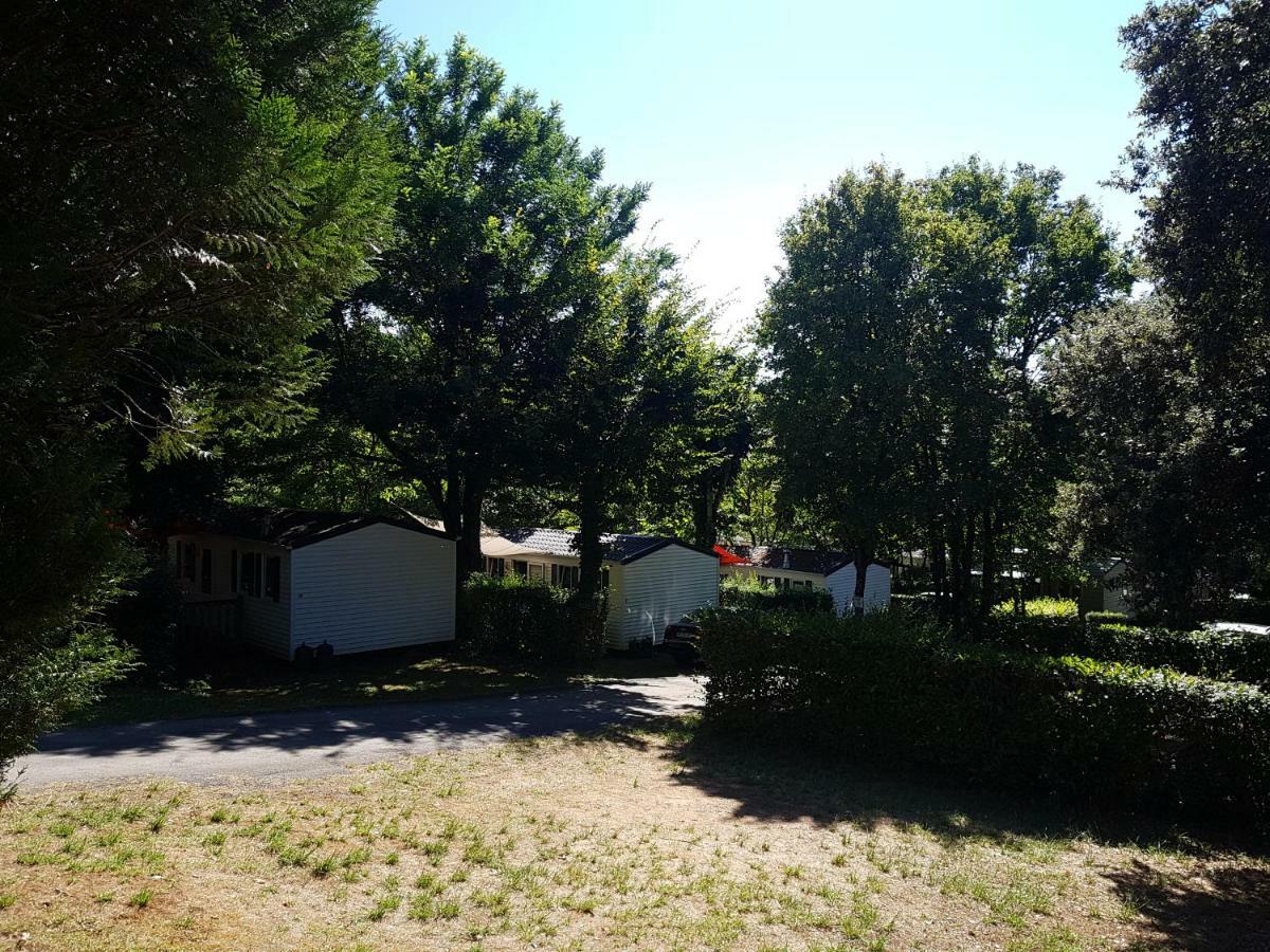 Camping Le Pigeonnier Saint-Crépin-et-Carlucet Εξωτερικό φωτογραφία
