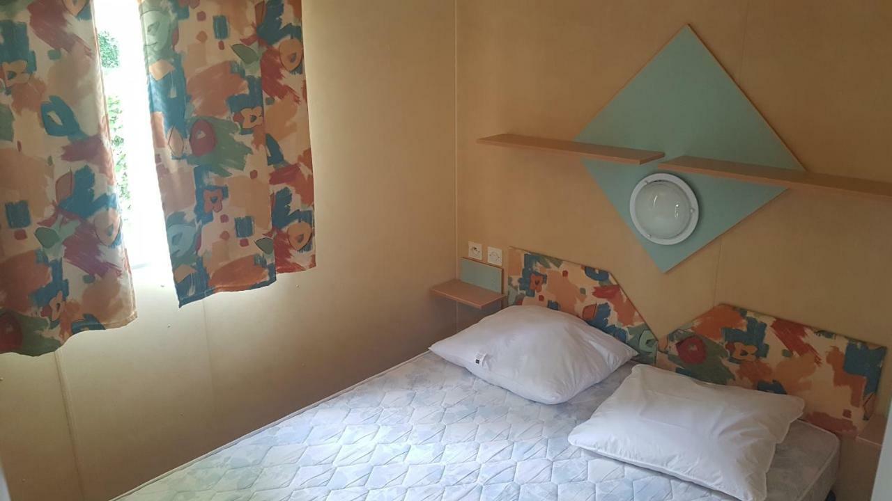 Camping Le Pigeonnier Saint-Crépin-et-Carlucet Εξωτερικό φωτογραφία